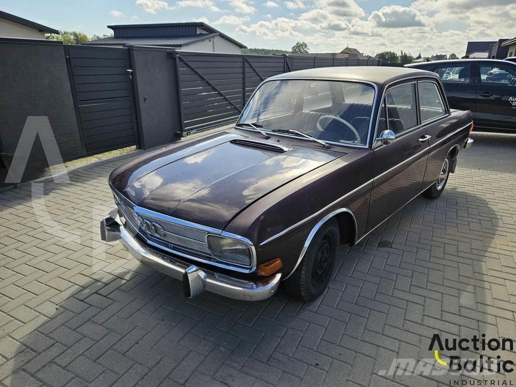Audi 60 سيارات