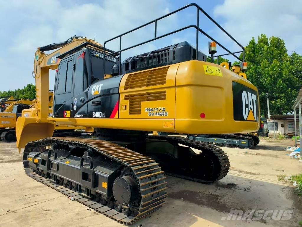 CAT 340 D L حفارات زحافة