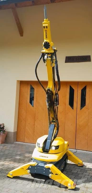 Brokk 110 حفارات صغيرة أقل من 7 طن (حفارات صغيرة)