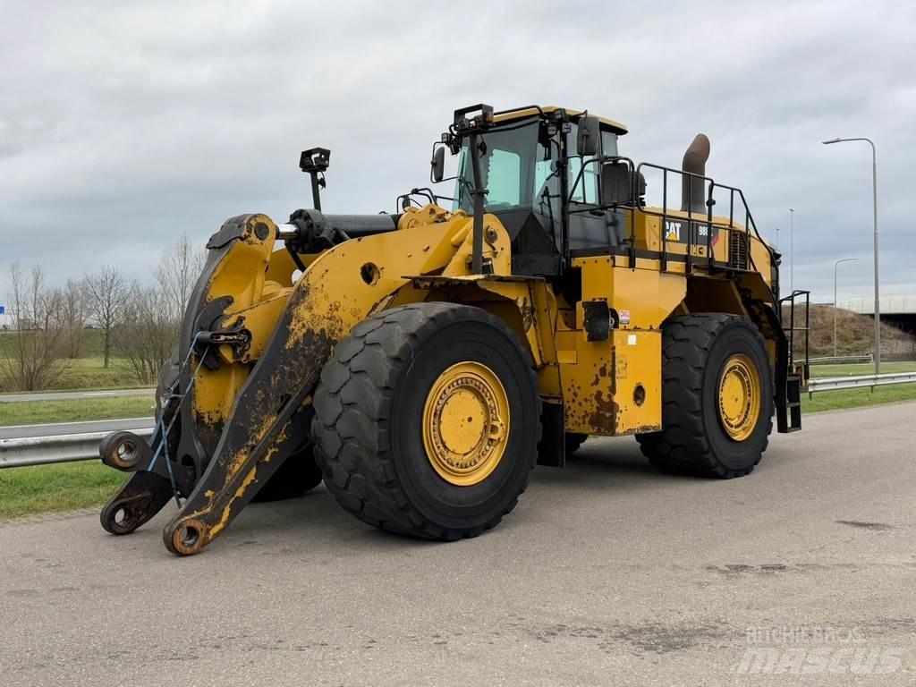 CAT 988K لوادر بعجل