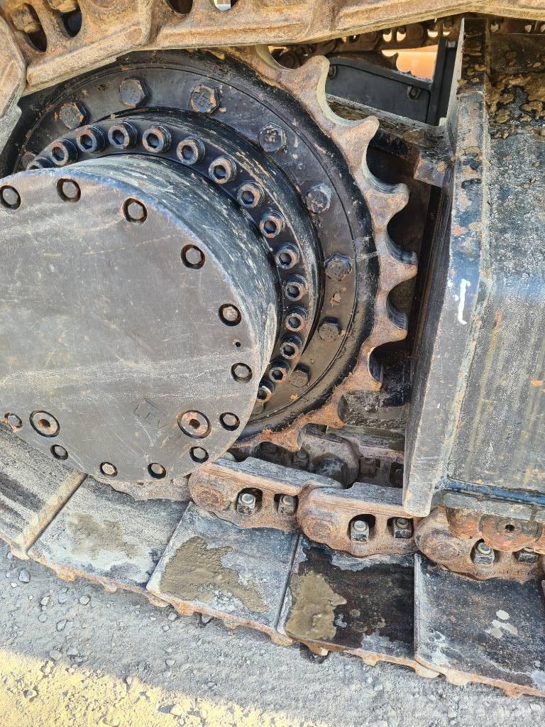 CAT 336FLN حفارات زحافة