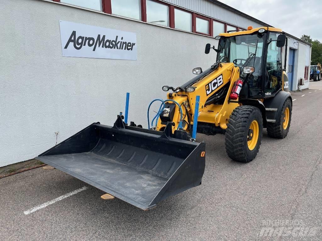 JCB TM 220 مناولات متداخلة