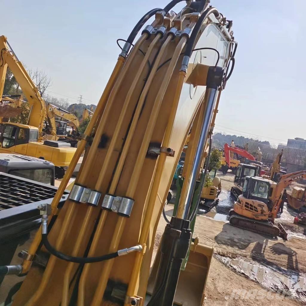 CAT 336 D2 حفارات زحافة