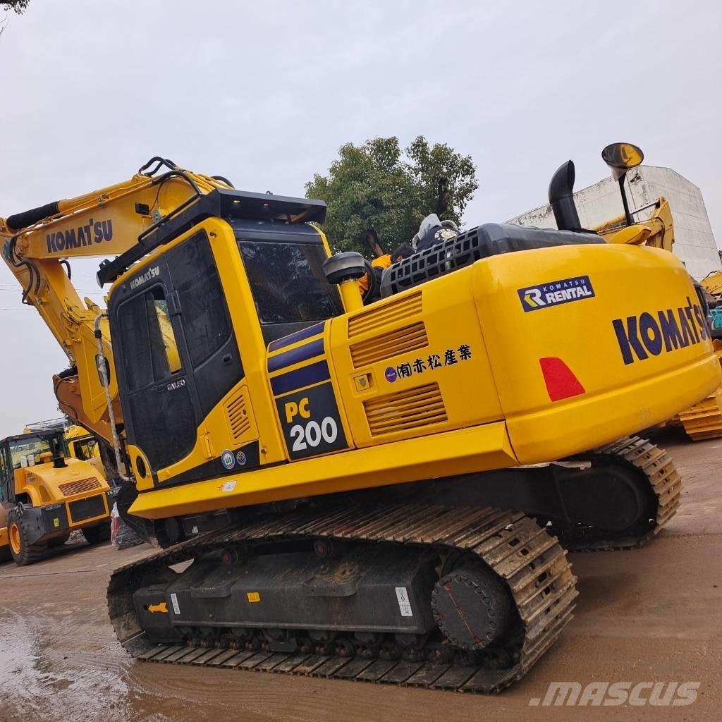 Komatsu PC 200-7 حفارات زحافة