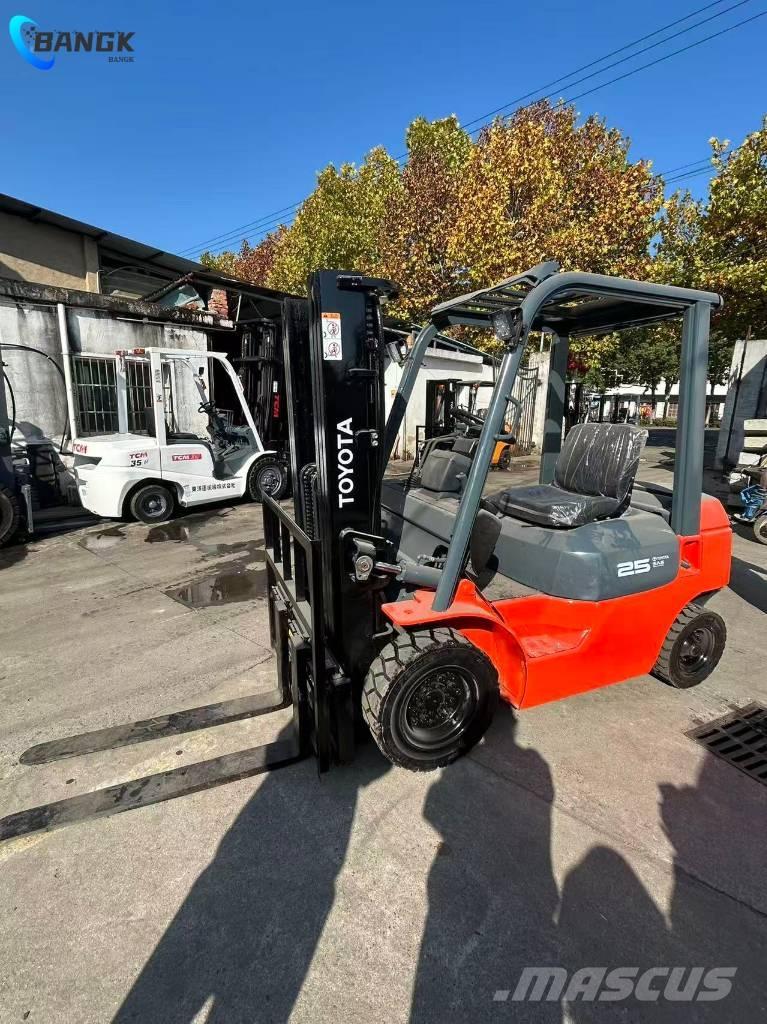 Toyota 8FDN25 شاحنات الديزل