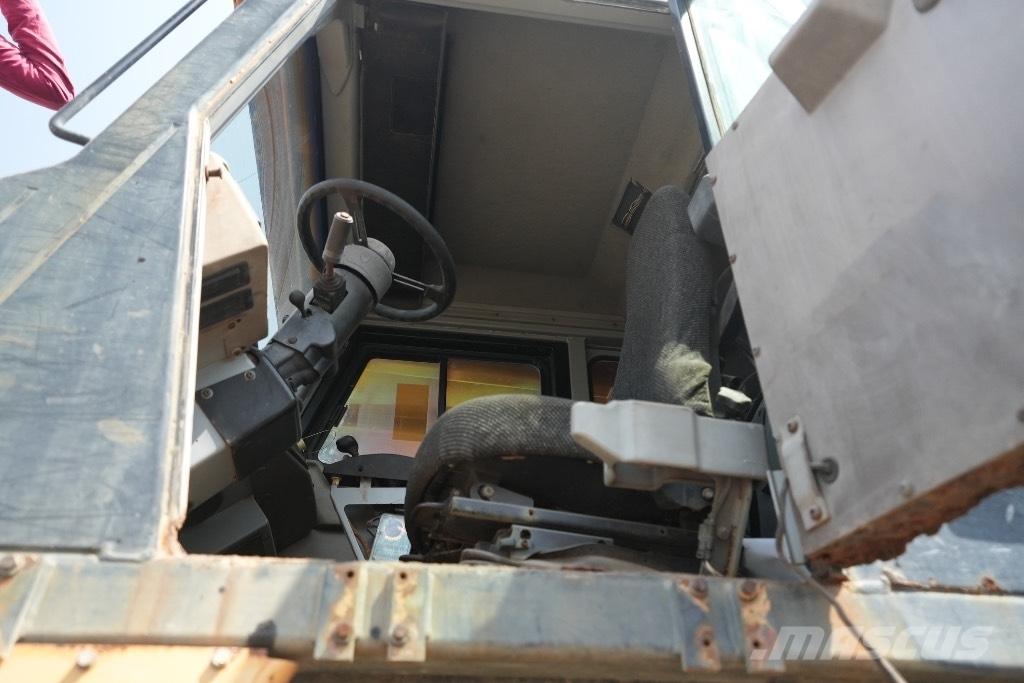 CAT 773 E شاحنات المخلفات الصلبة