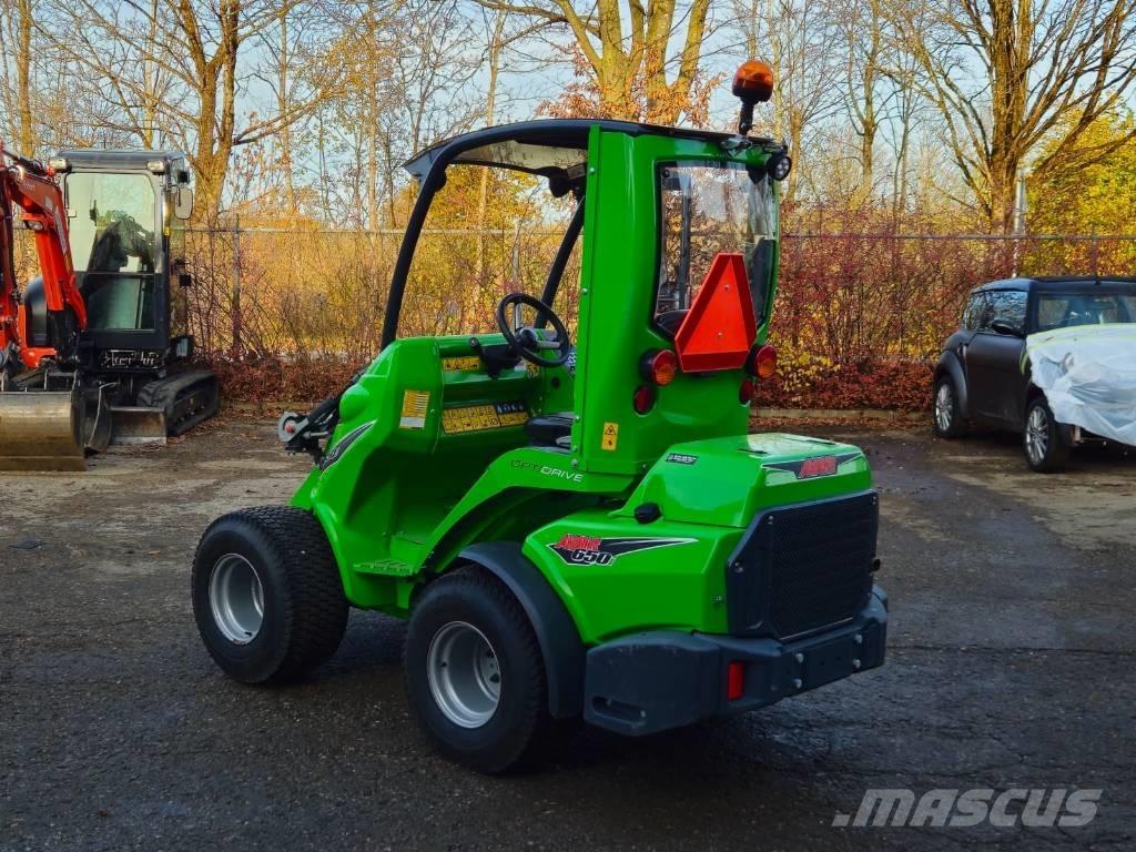 Avant 650i لوادر متعددة الأغراض