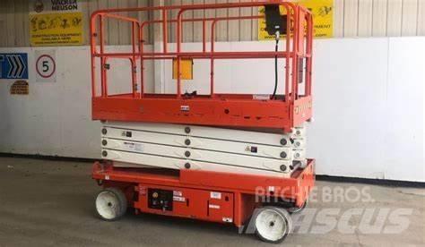 Snorkel S 2646 E رافعات مقصية الشكل