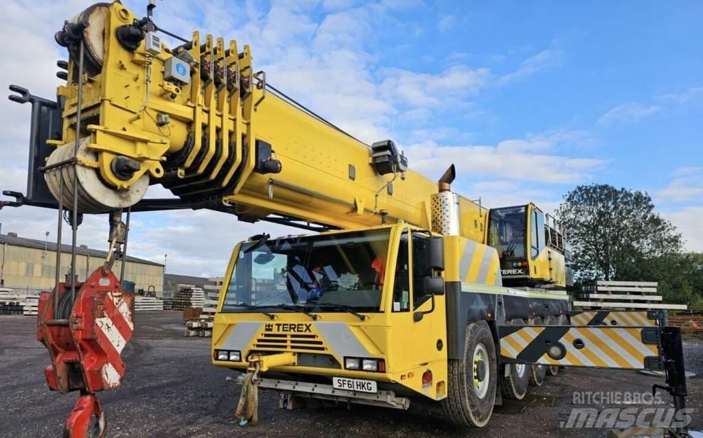Terex AC140C رافعات الطرق الوعرة