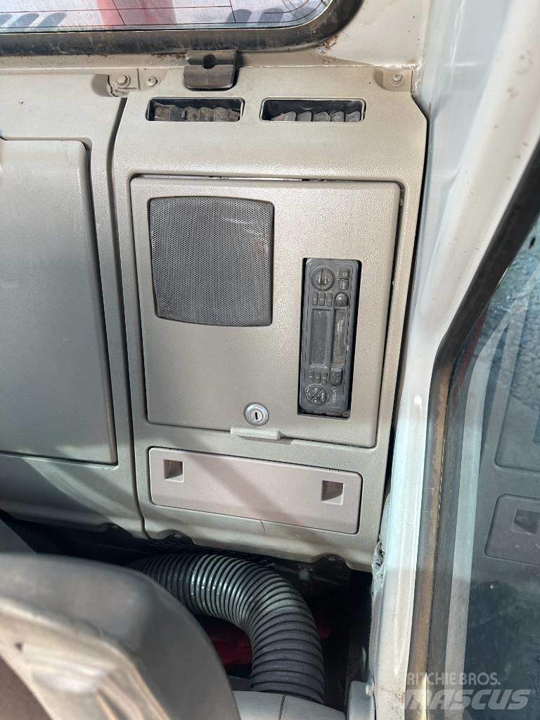 Doosan 150 حفارات بعجل