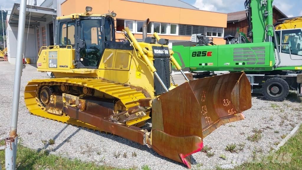 Komatsu D 65 PX-18 بلدوزرات مجنزرة