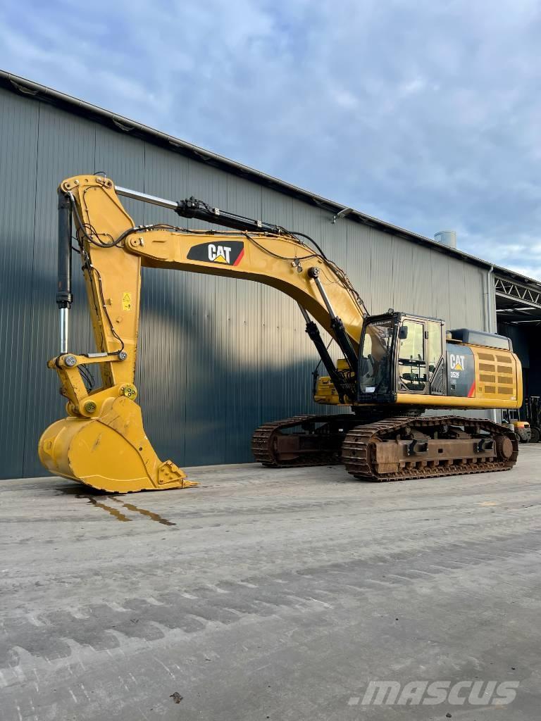 CAT 352FL ME حفارات زحافة