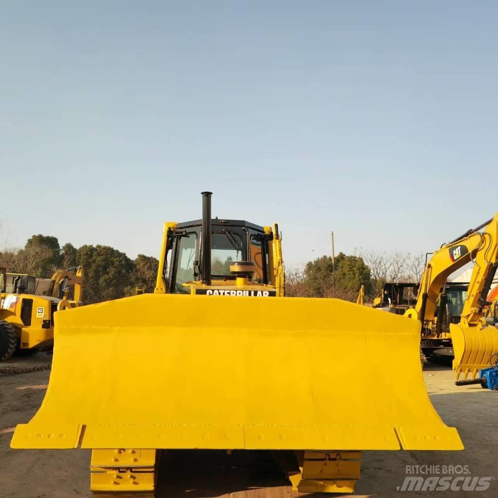 CAT D 6 R معدات تمهيد الطرق
