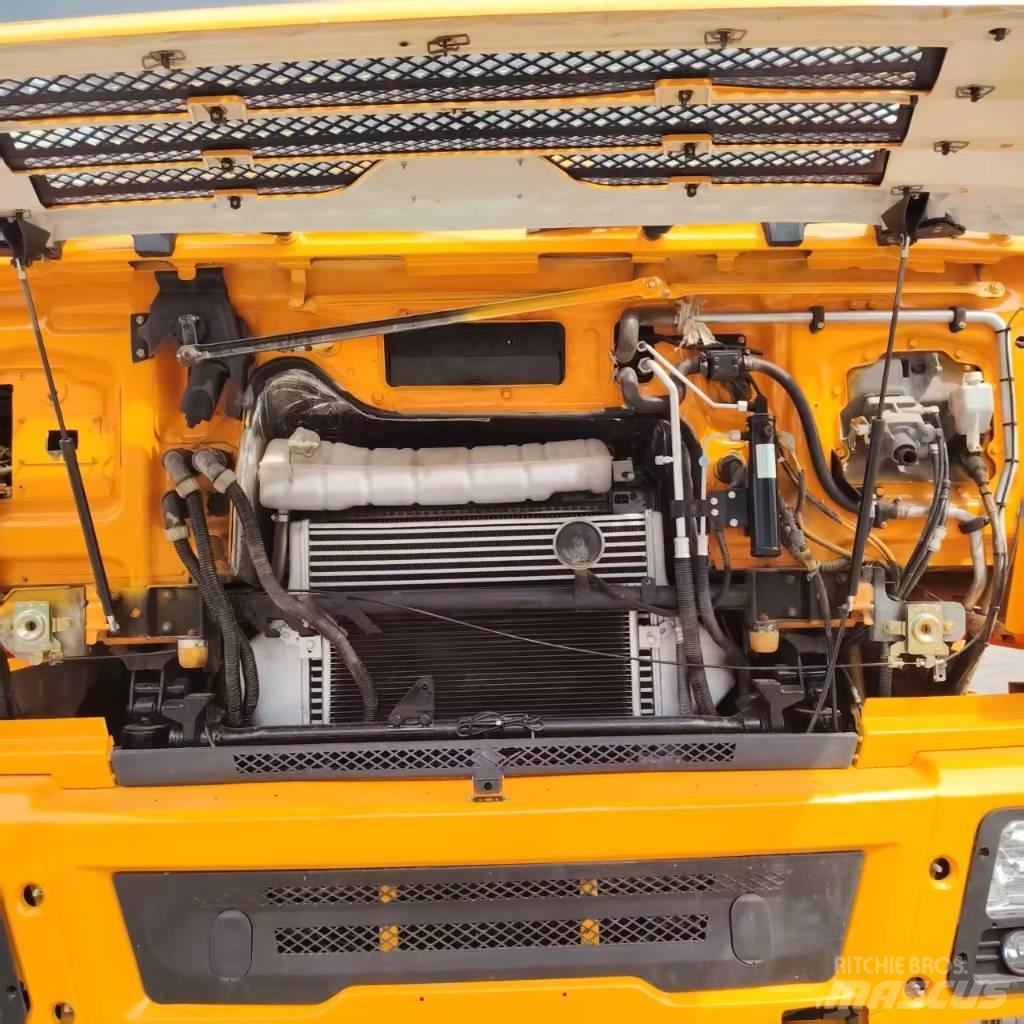 Shacman F 3000 شاحنات قلابة