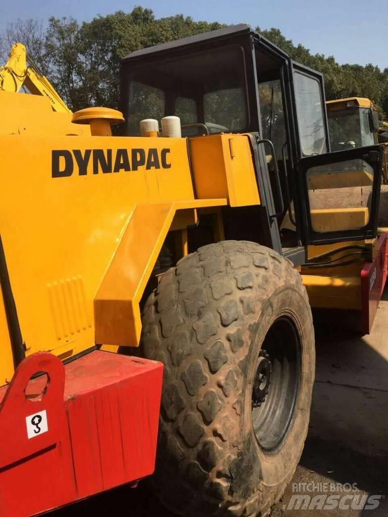 Dynapac CA 25 D مداحل أحادية الأسطوانة