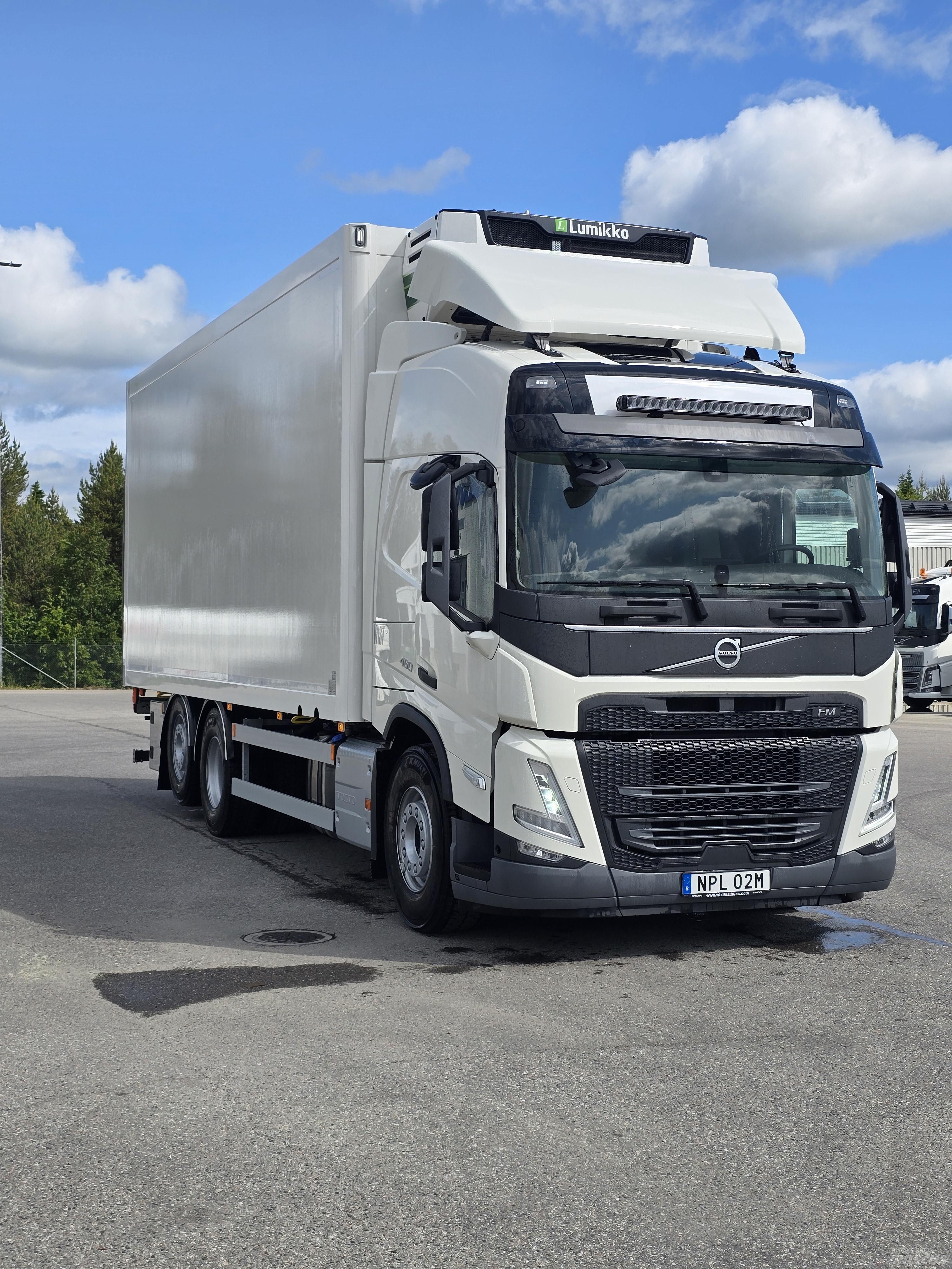 Volvo FM460 LNG شاحنات بدرجة حرارة قابلة للضبط