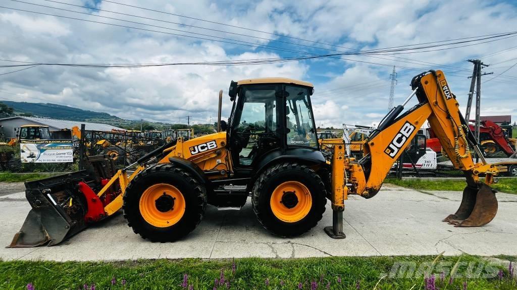 JCB 4 CX لوادر ذات جرافات عكسية