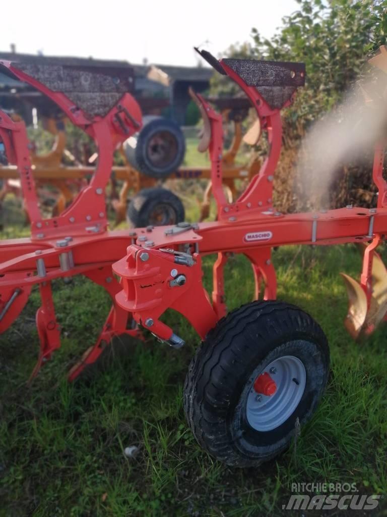 Maschio UNICO M 4+1 محاريث عكسية