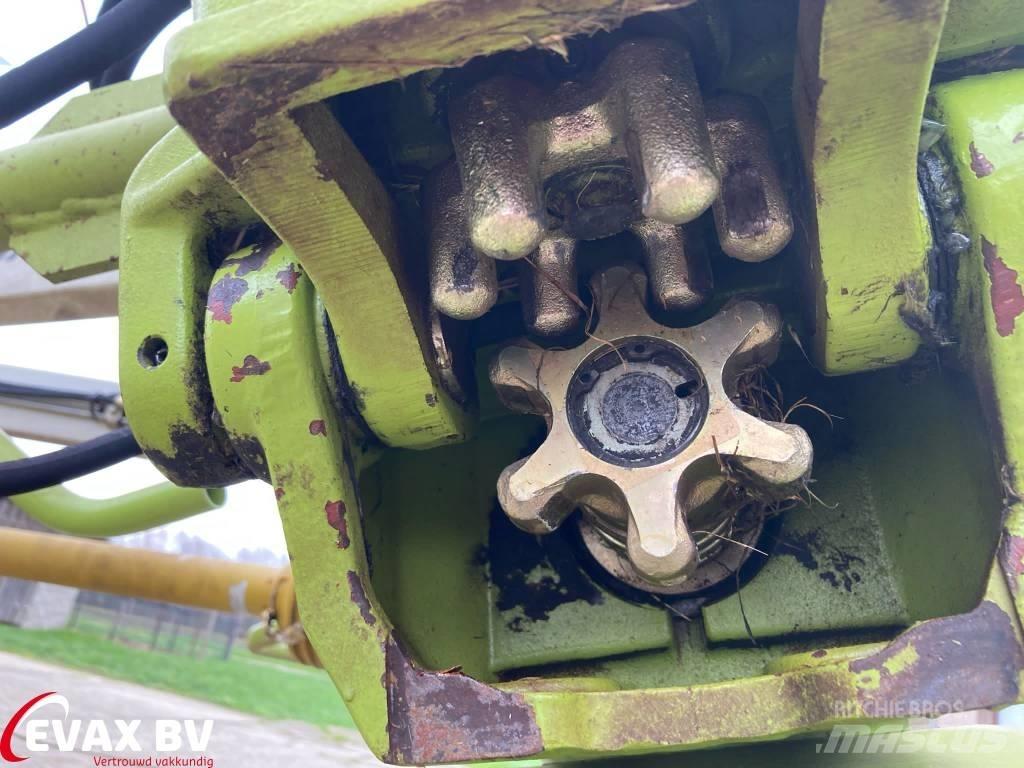 CLAAS Volto 870 T مكابس وميبسات التبن