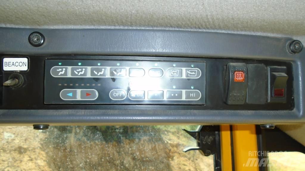 Komatsu WA 250 L-5 لوادر بعجل
