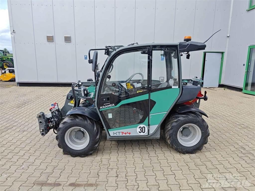 Kramer KT144 معدات مناولة لأغراض الزراعة