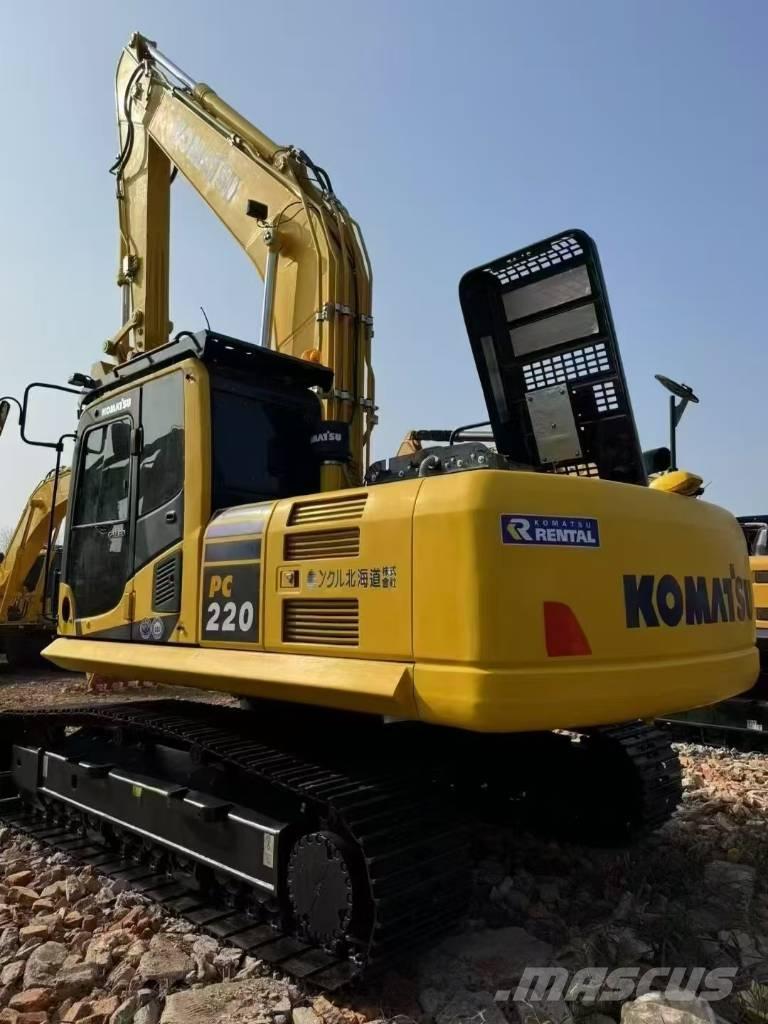 Komatsu PC 220-8 حفارات زحافة
