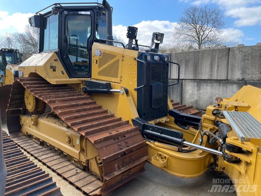 CAT D 5 LGP - D5 LGP بلدوزرات مجنزرة