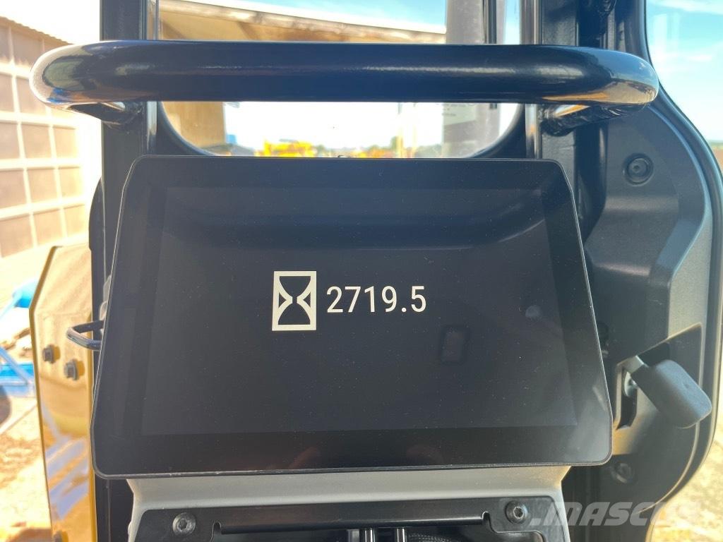 CAT D5 - D5 LGP بلدوزرات مجنزرة