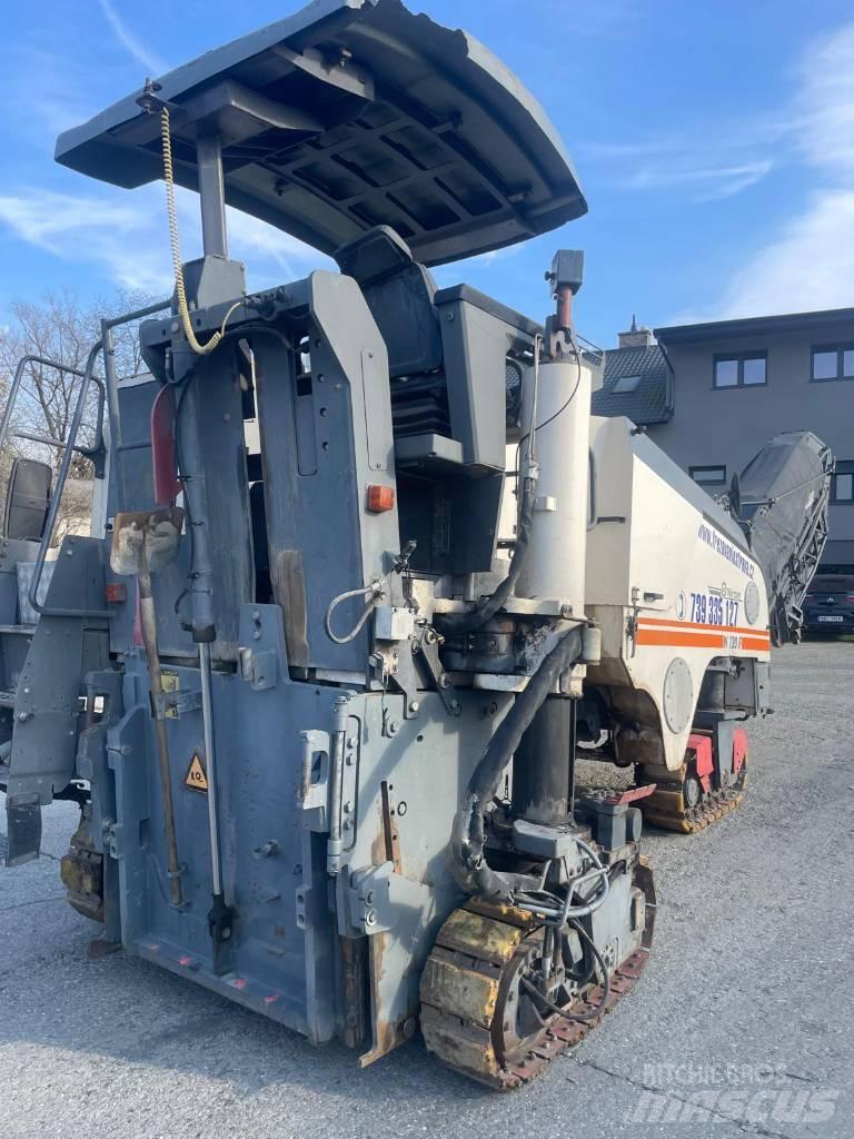 Wirtgen W 120 F ماكينات الكشط البارد للأسفلت