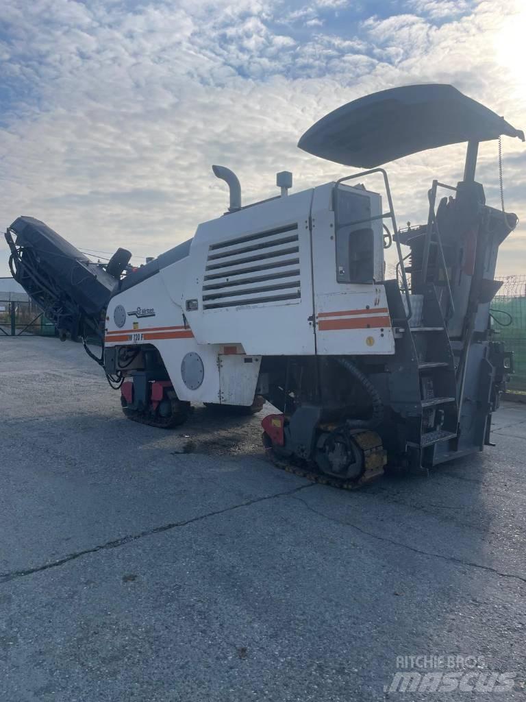 Wirtgen W 120 F ماكينات الكشط البارد للأسفلت