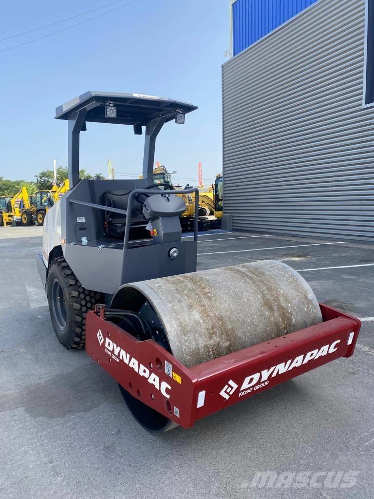 Dynapac CA 1300 D مداحل أحادية الأسطوانة