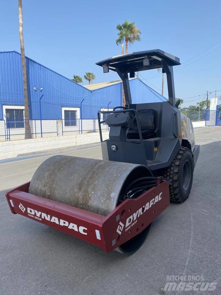 Dynapac CA 1300 D مداحل أحادية الأسطوانة