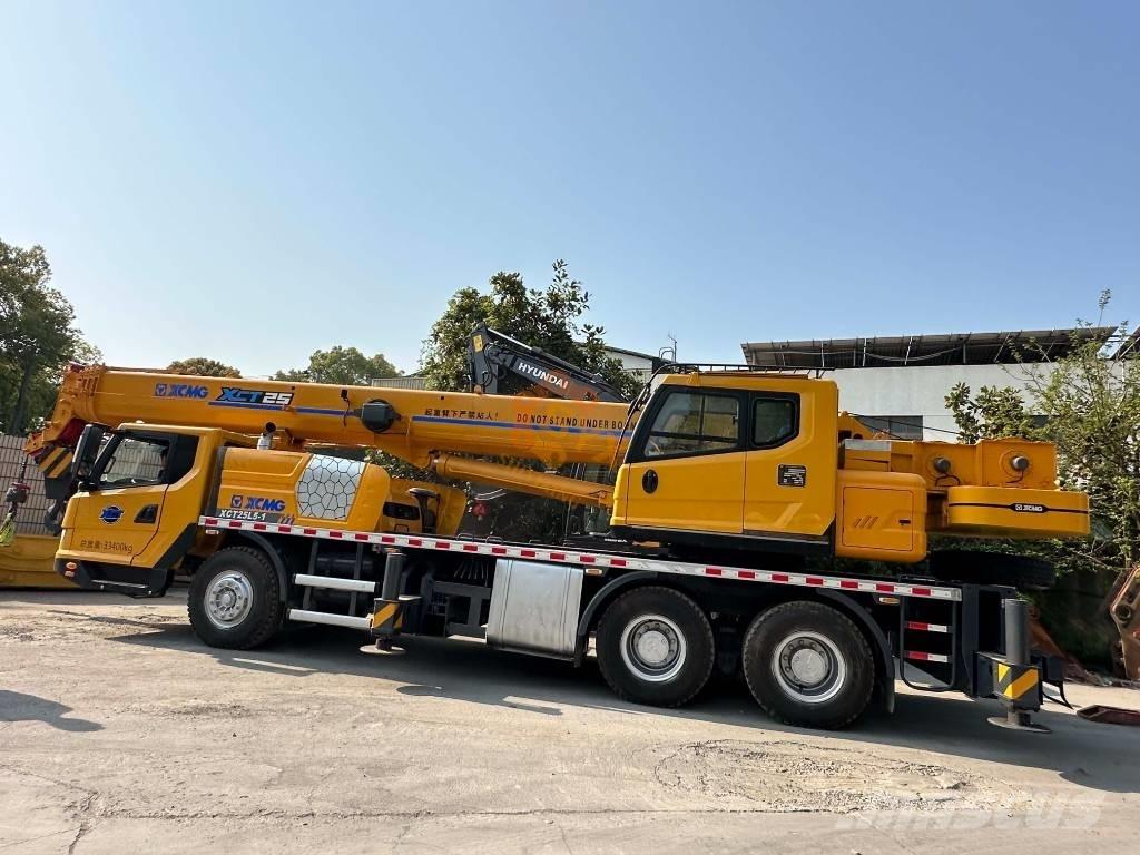 XCMG XCT 25 رافعات صالحة لكل أنواع الطرق