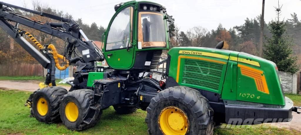John Deere 1070 E حصادات