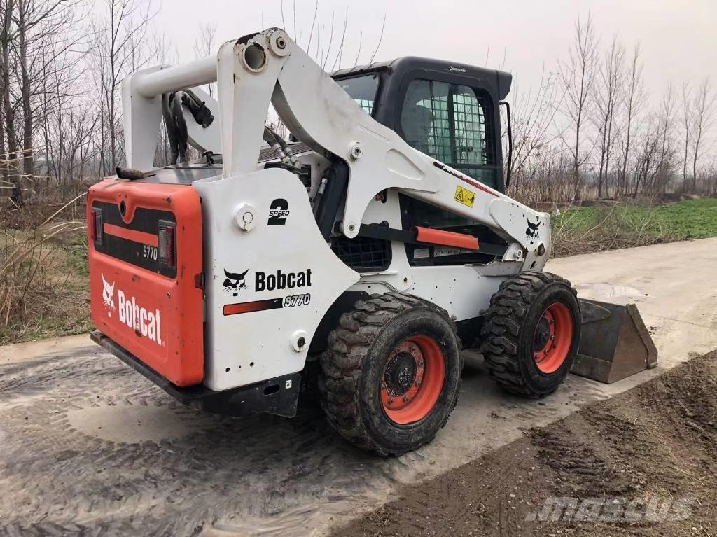 Bobcat T 770 لوادر انزلاقية التوجيه