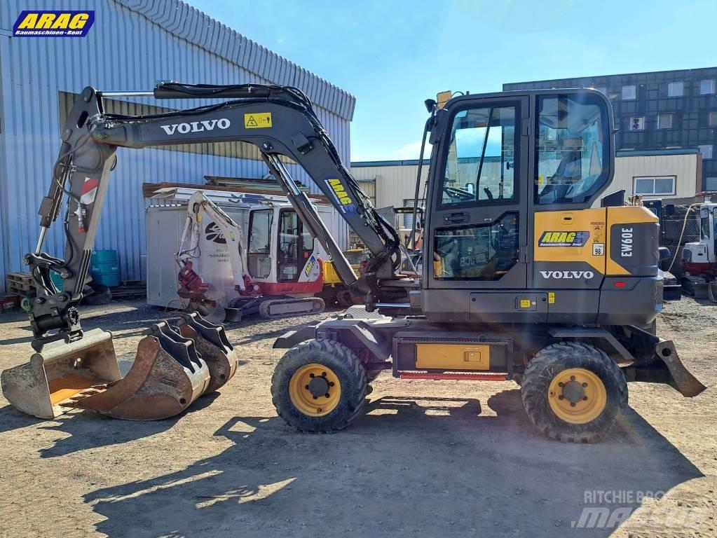 Volvo EW 60 E حفارات بعجل
