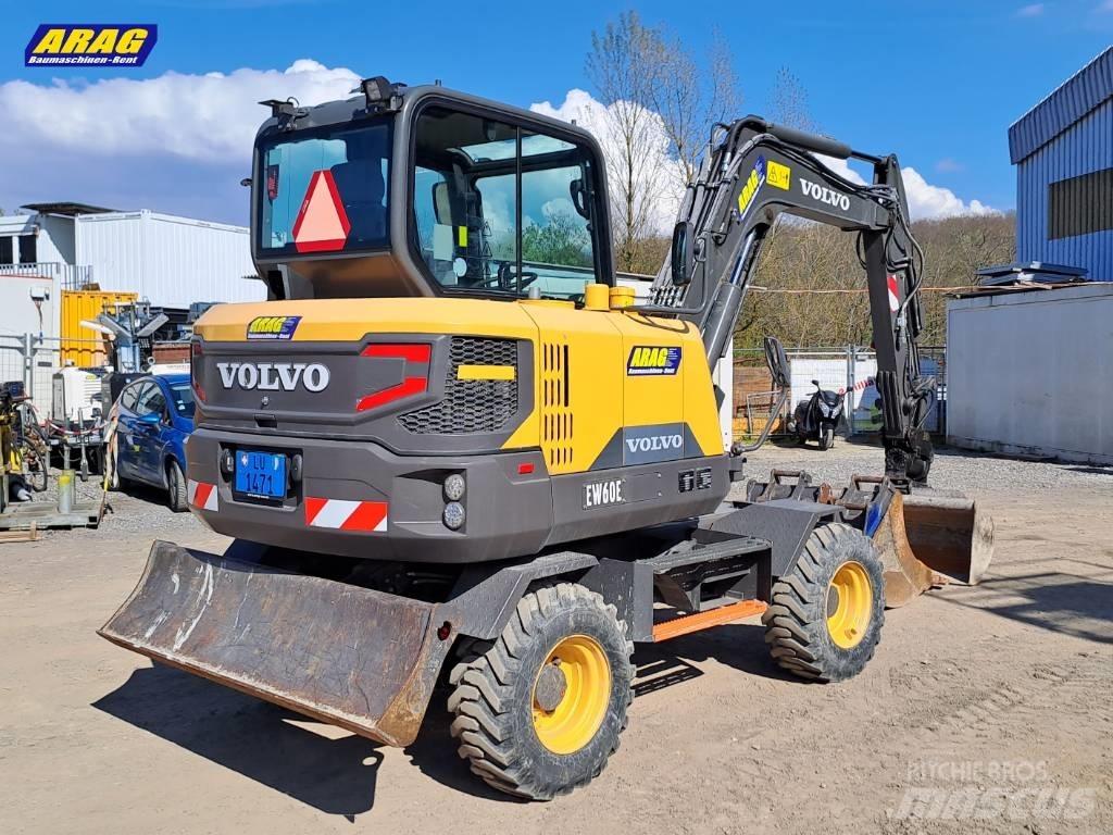 Volvo EW 60 E حفارات بعجل