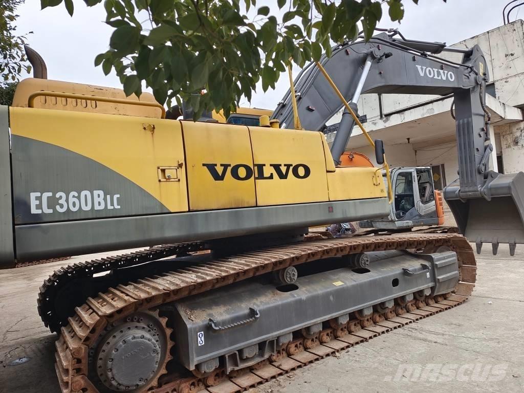 Volvo EC 360 B LC حفارات زحافة