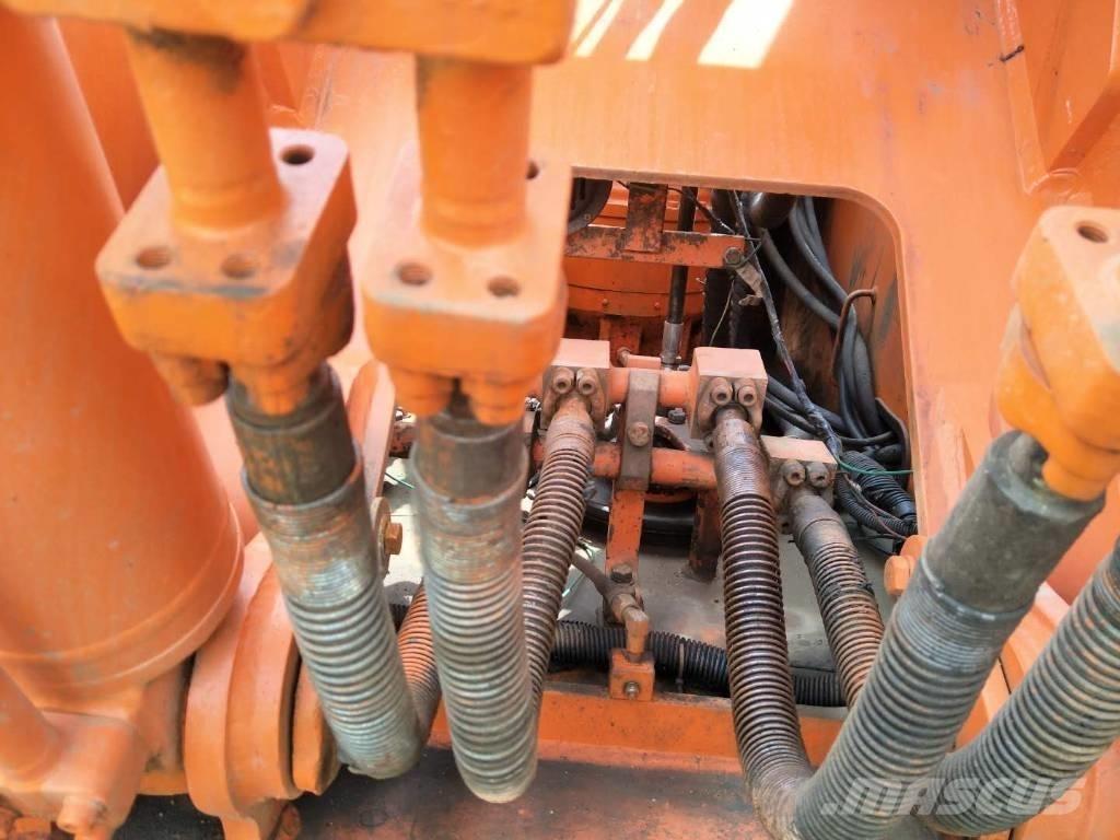 Doosan 225 حفارات زحافة
