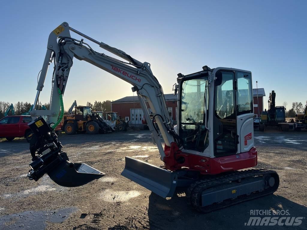 Takeuchi TB 335 R حفارات صغيرة أقل من 7 طن (حفارات صغيرة)