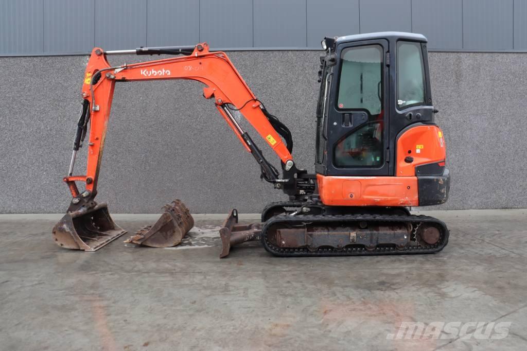 Kubota U 48-4 حفارات صغيرة أقل من 7 طن (حفارات صغيرة)