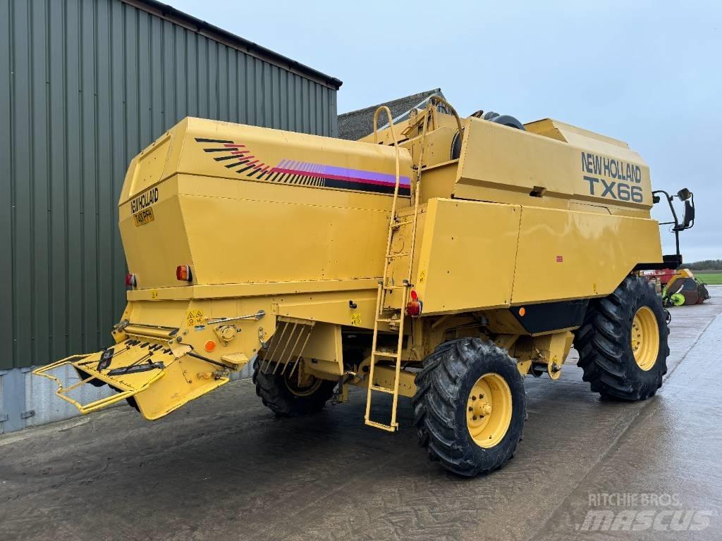New Holland TX 66 حصادات