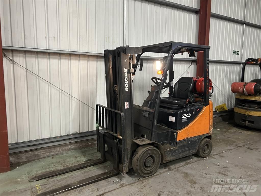 Doosan G20SC-5 شاحنات LPG