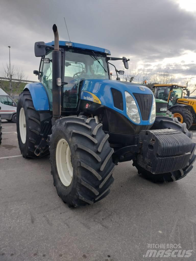 New Holland T 7060 الجرارات