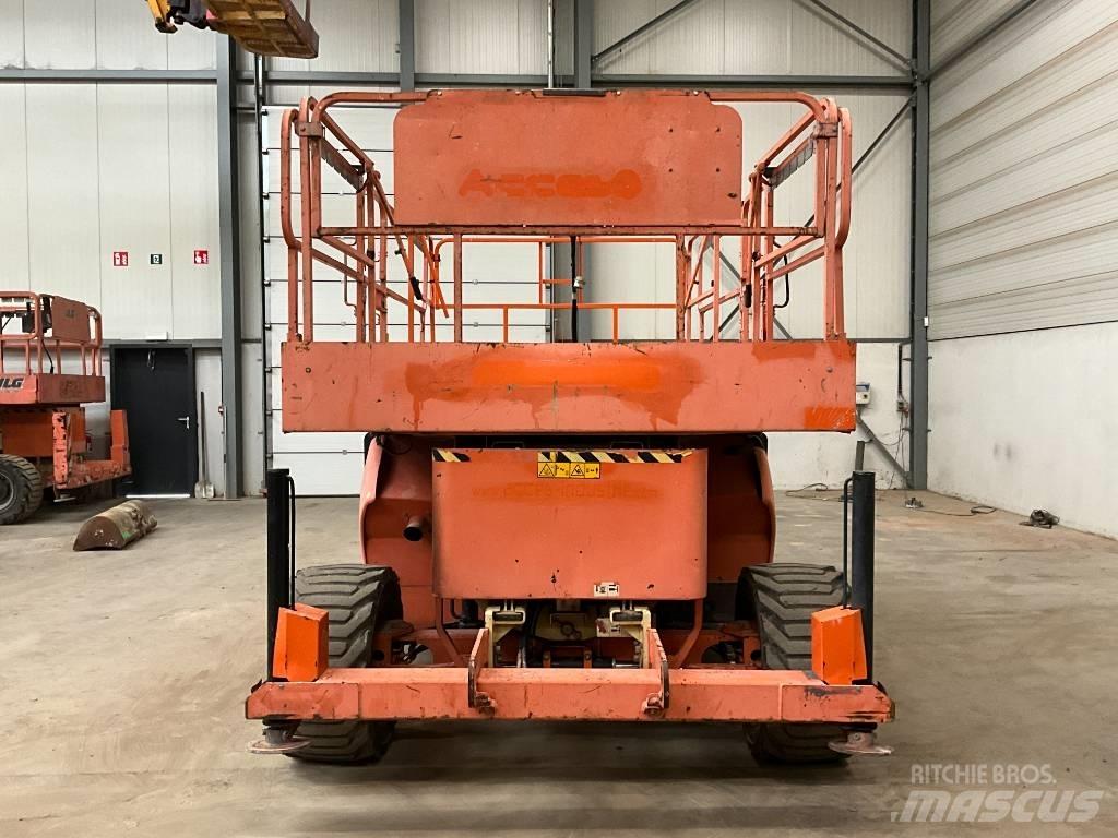 JLG 3394 RT رافعات مقصية الشكل