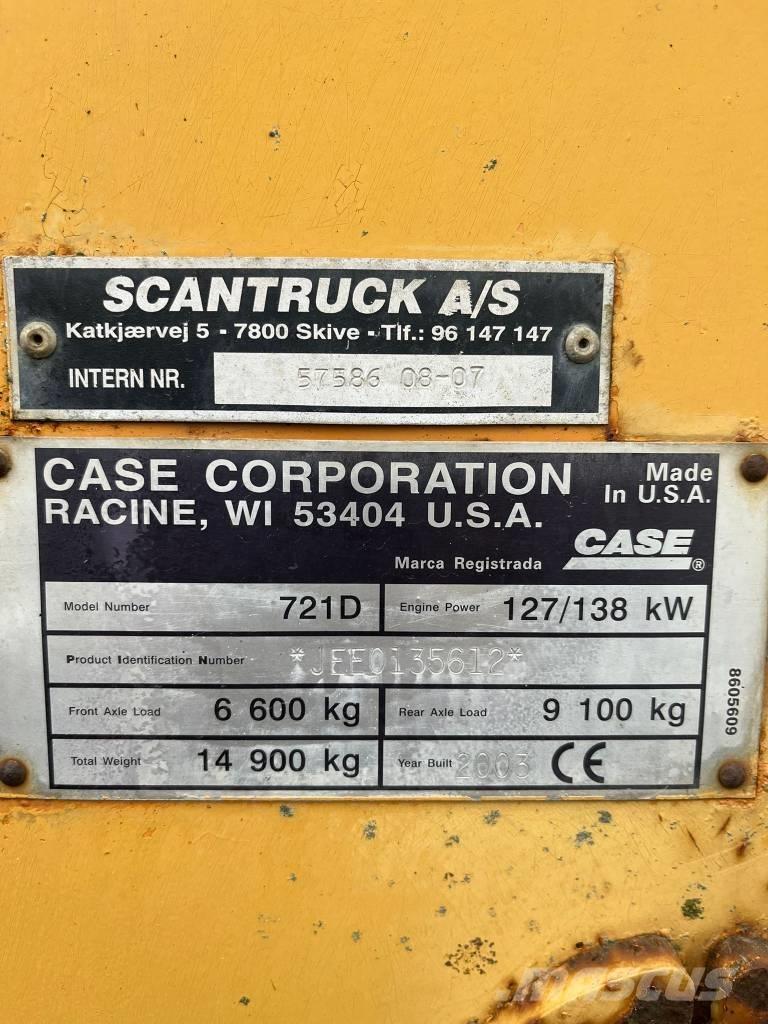 CASE 721 D لوادر بعجل