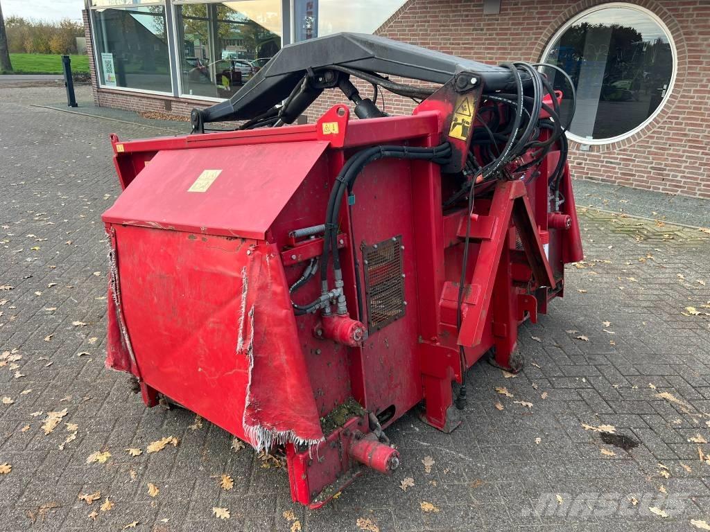 Trioliet Silobuster علافات ماشية