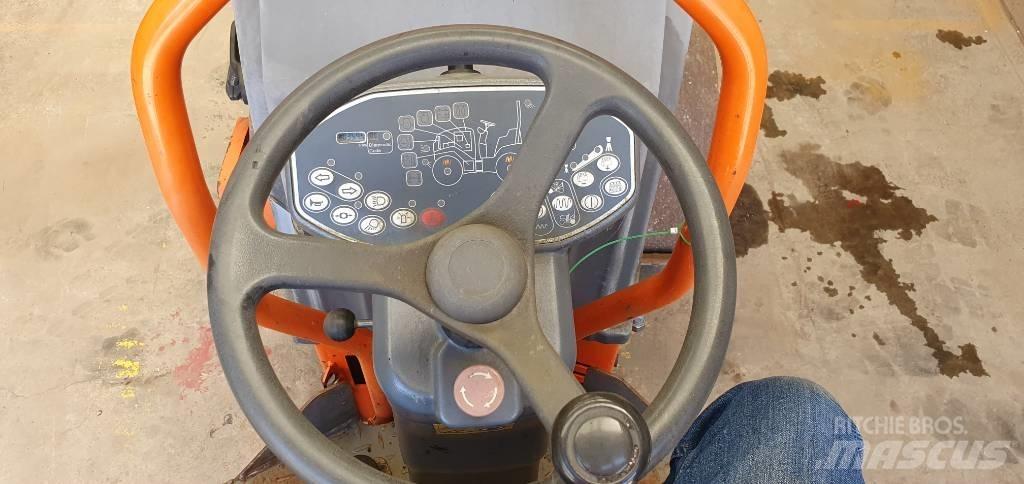 Hamm HD 10 C VV مداحل ثنائية الاسطوانة