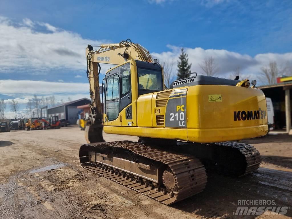 Komatsu PC 210 LC-8 حفارات زحافة
