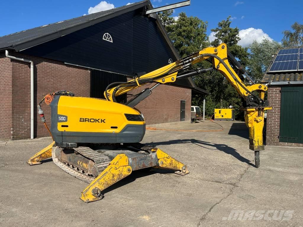 Brokk 500 حفارات خاصة